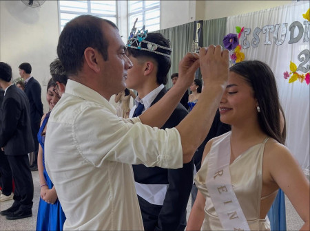 ESTUDIANTINA 2025: El viernes el Secretario de Cultura y Educación participó como miembro del jurado en la elección y coronación de los nuevos soberanos en Villa Córdoba
